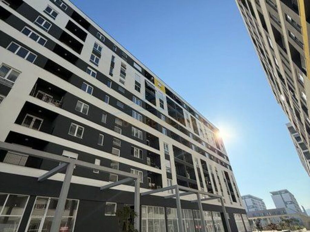 Shitet , Apartament 2+1 , Univers City , Tirane