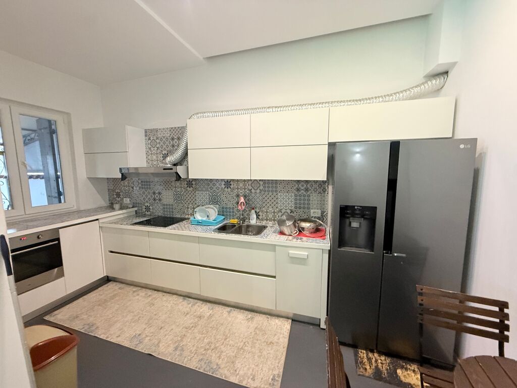 PRIVATE HOUSE FOR RENT NEAR PETRO NINI HIGH SCHOOL