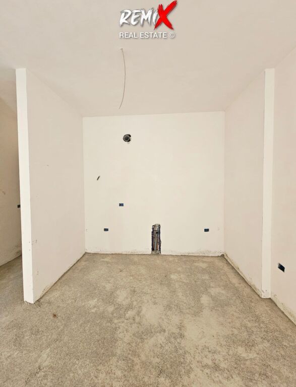 SHITET APARTAMENT 1+1 – TIRANË 📍 Pranë Rezidencës Turdiu / Ish Fusha e Aviacionit