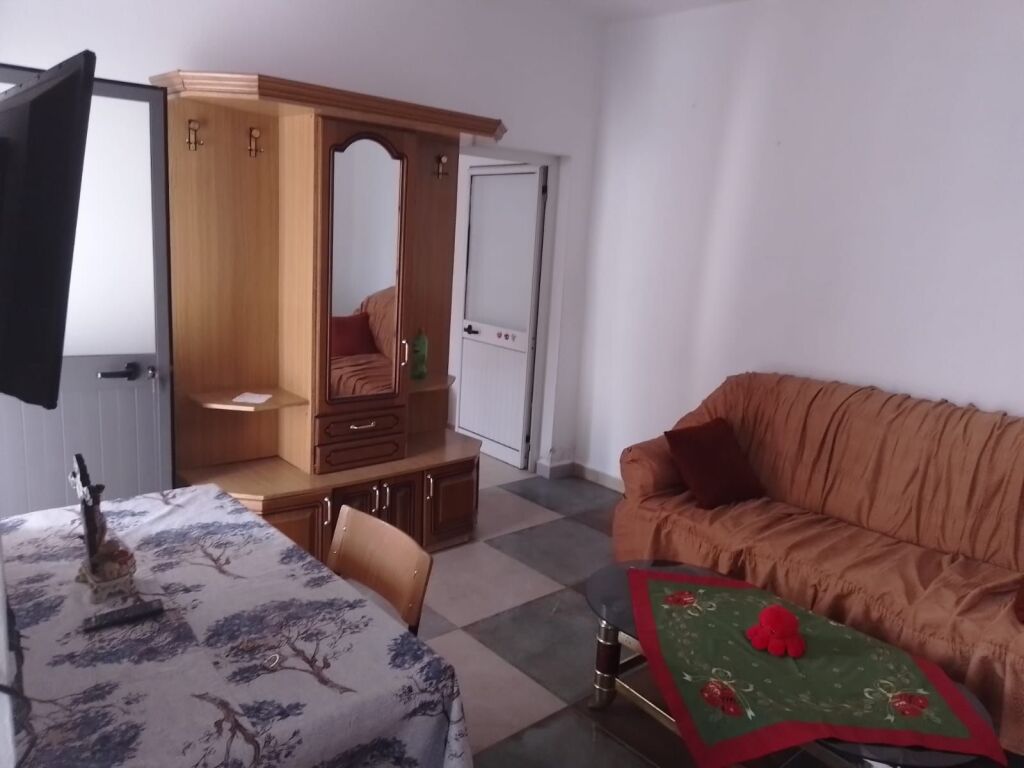APPARTAMENTO 1+1 ARREDATO IN AFFITTO.DIETRO AL COMPLESSO MALAZIAN.