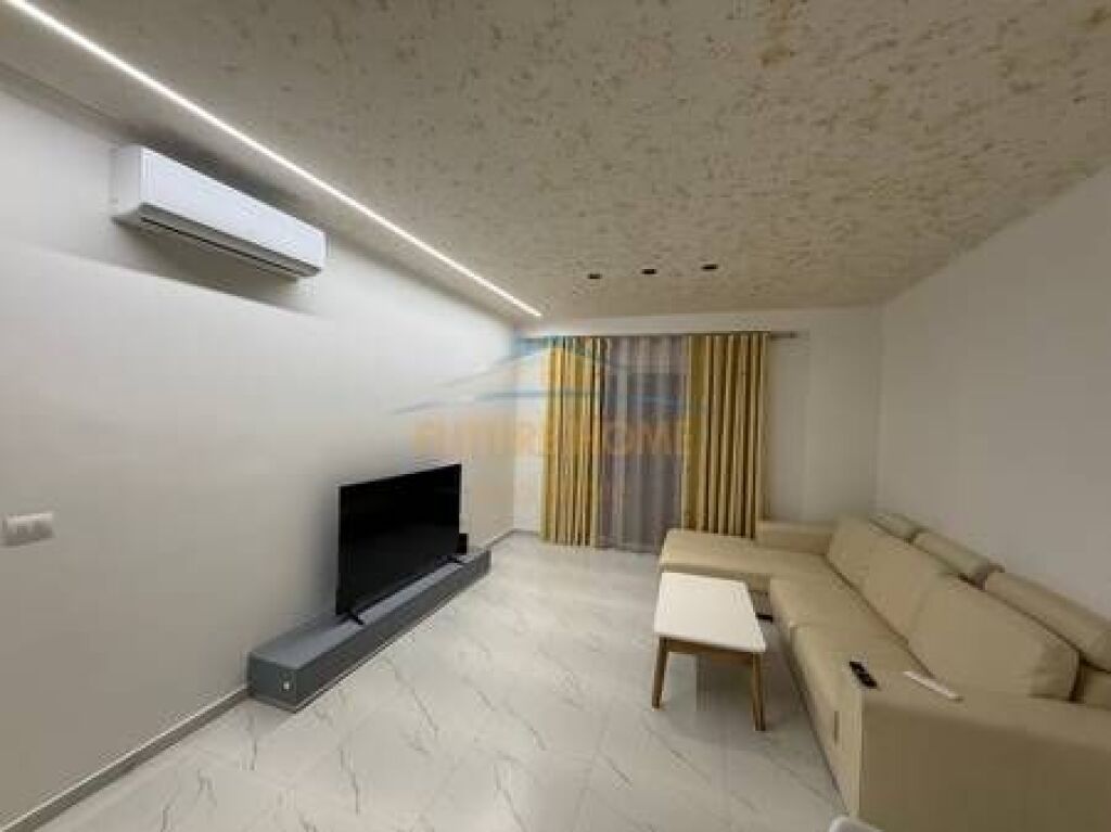 Qera, Apartament 1+1 , Zogu i Zi, Tirane.