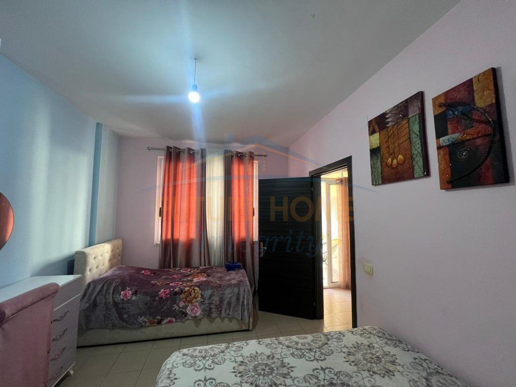Shitet, Apartament 2+1+2, Unaza e Re, Tiranë.