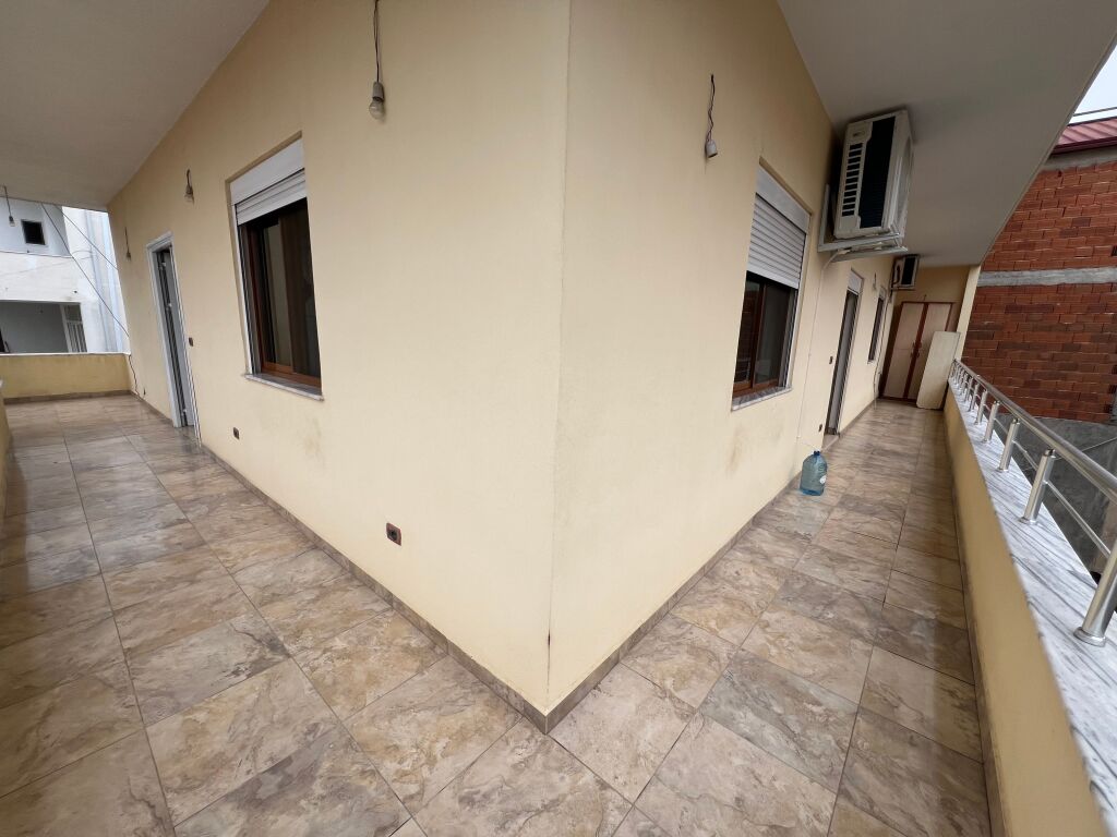 Casa in affitto 2+1, Porcelan