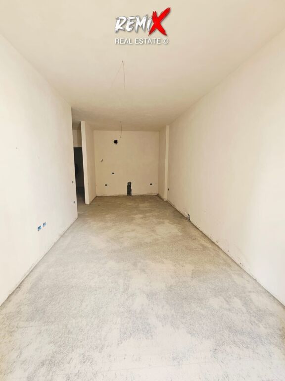 SHITET APARTAMENT 1+1 – TIRANË 📍 Pranë Rezidencës Turdiu / Ish Fusha e Aviacionit