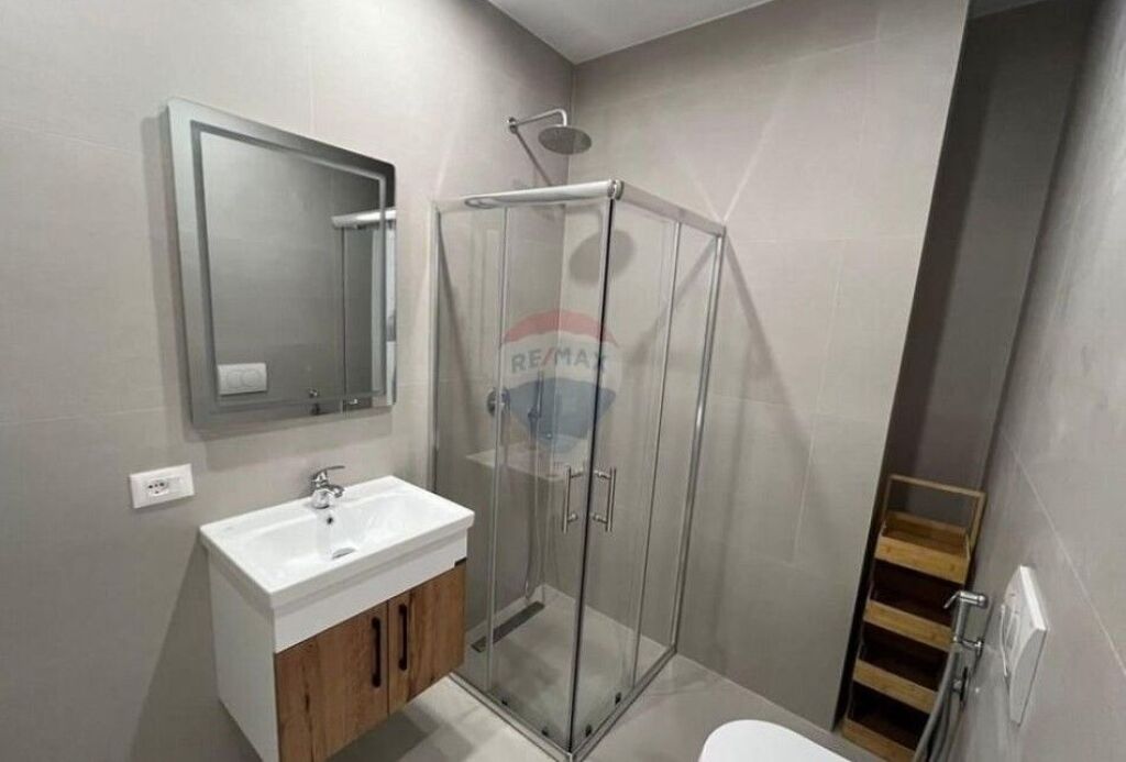 Apartament - Për Shitje - Ish Tregu Elektrik, Tiranë(ID: 530261046-475)