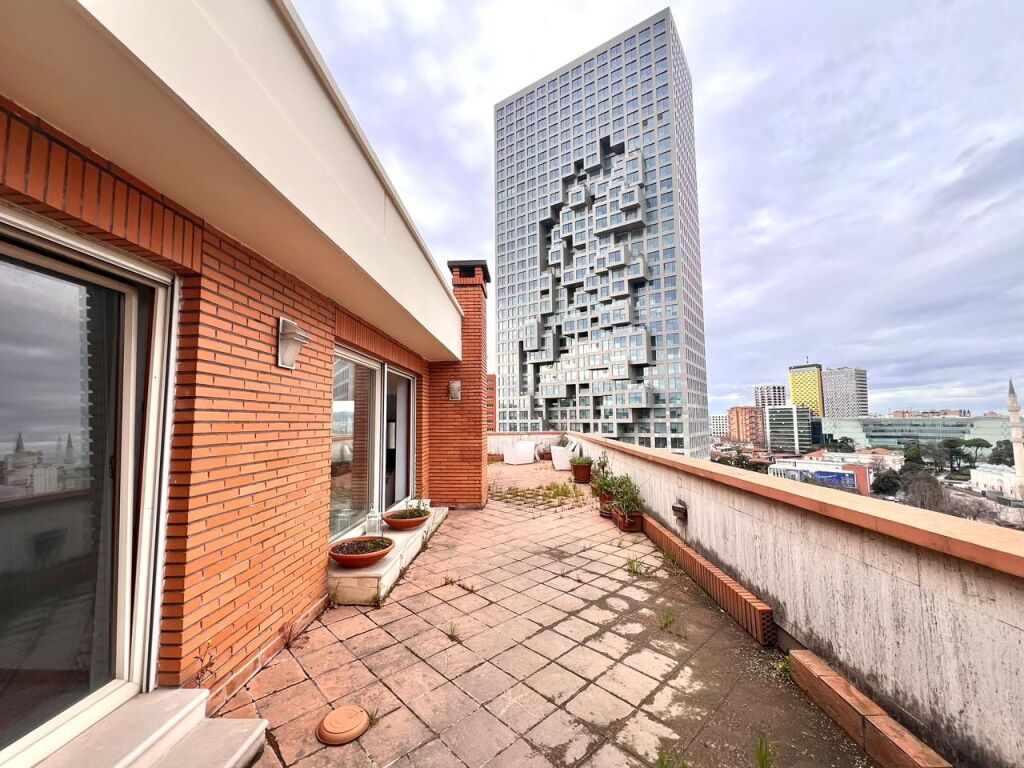 In Affitto: Duplex &amp; Verande Giganti + 2 Posti Auto 📍Via Elbasanit - Mulino || 4500€/mese