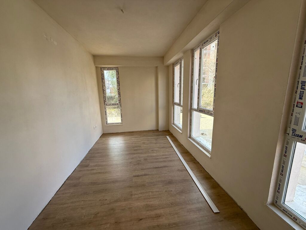 Apartament 1+1 ne golem ndertim i ri