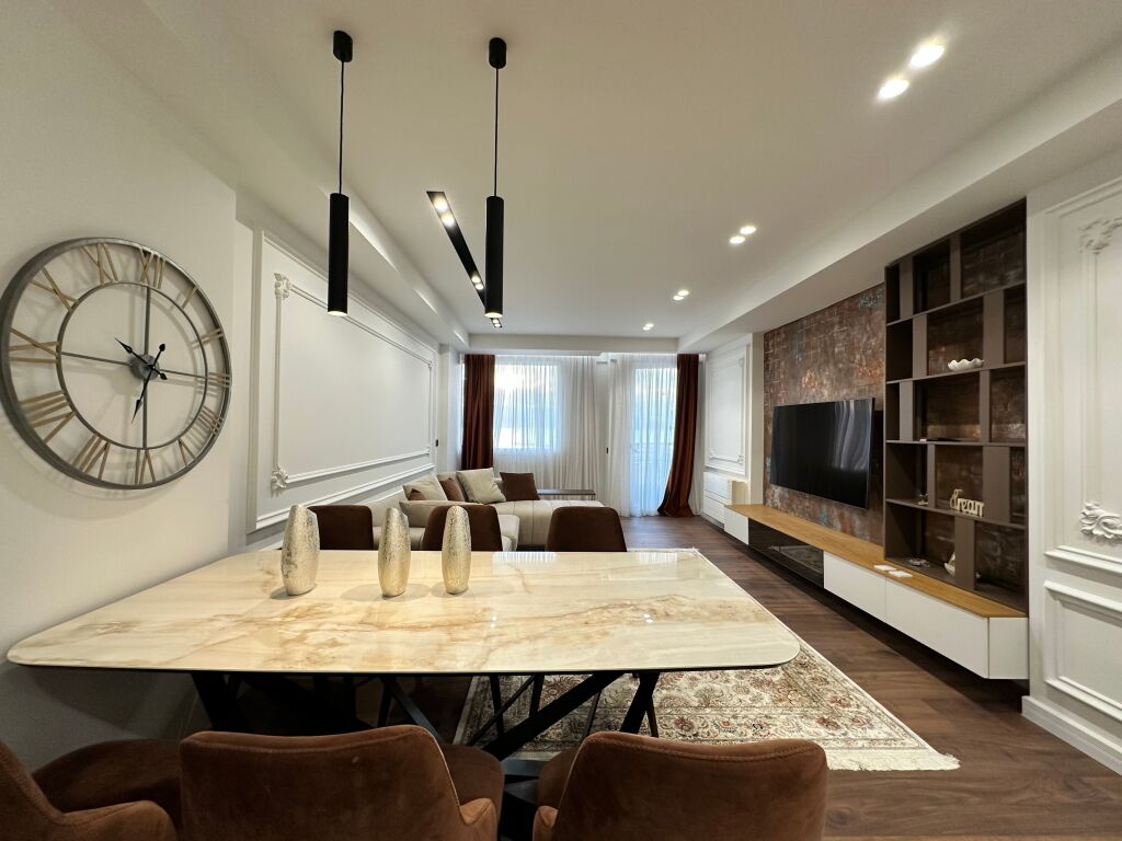 Appartamento con vista mare completa in affitto a lungo termine a Vlora