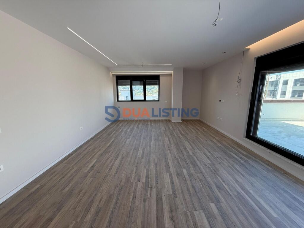 VENDIAMO APPARTAMENTO 3+1 CON VERANDA A URBAN GATE A ASTIR