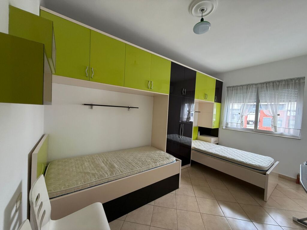 AFFITTO 2+1+2 ASTIR VICINO ROTONDO 500 MILA LEKE /MESE