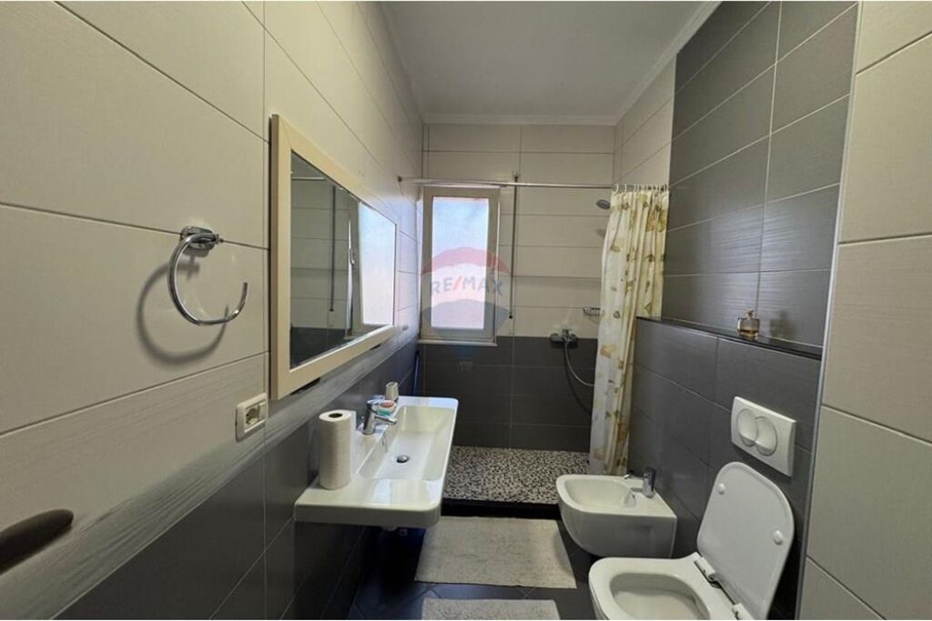 Qira/ Apartament 2+1 te Rezidenca Panorama