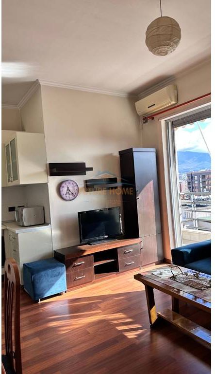 Affitto, Appartamento 1+1, Nuovo Mercato, Tirana.