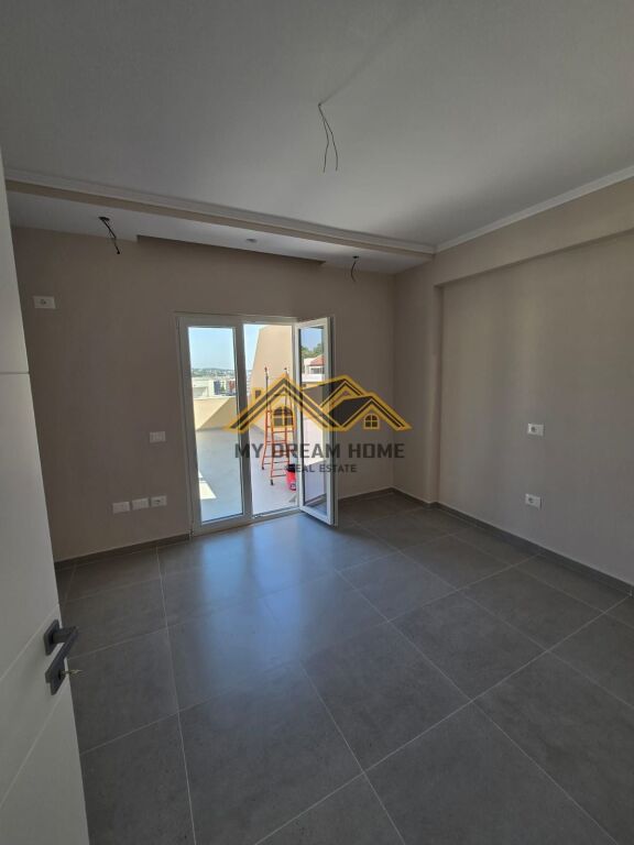 APARTMENT FOR SALE WITH SEA VIEW AT KAVAJES ROCK!