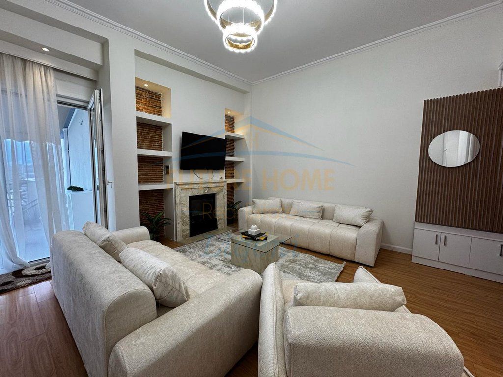 For sale, Apartment 2+1+2, Dry Lake, Tirana.