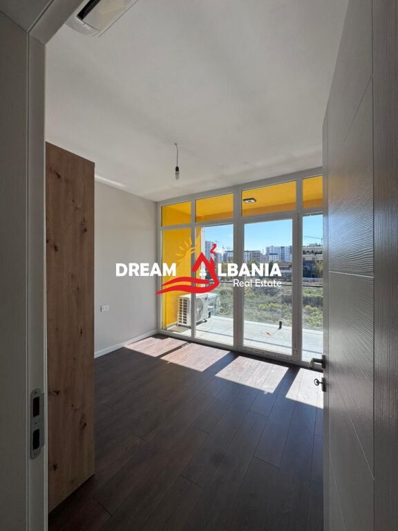 Jepen me qera 2 apartamente 2+1 ne fund te Bulevardit te Ri (ID 42215471)