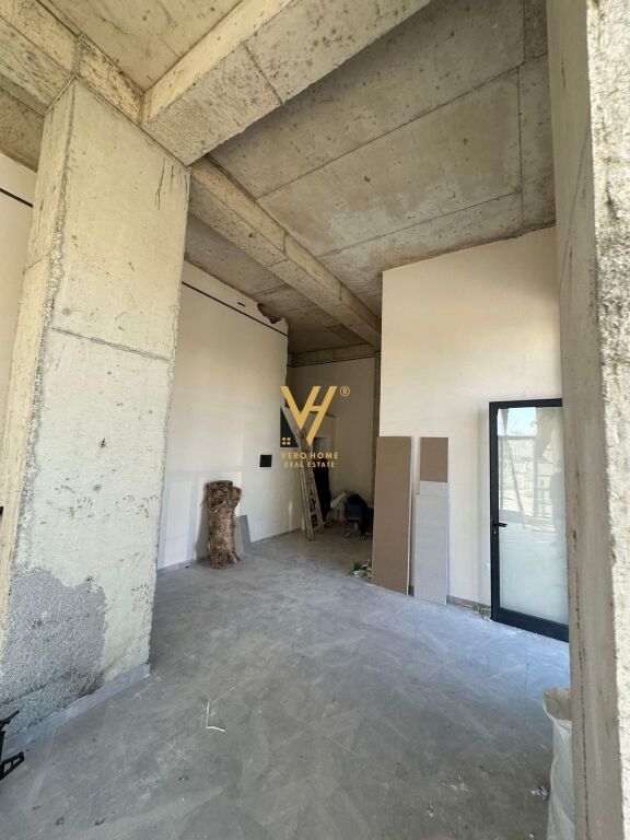 SHOP FOR RENT 60 M2 AT KOM.JOLLA, ASTIR 65,000 LEKE