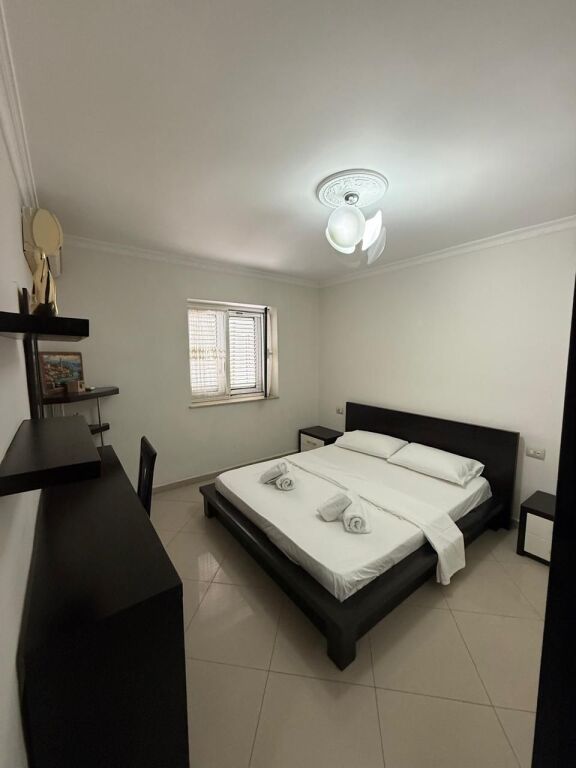Apartament per Qera - Shkolla e Kuqe