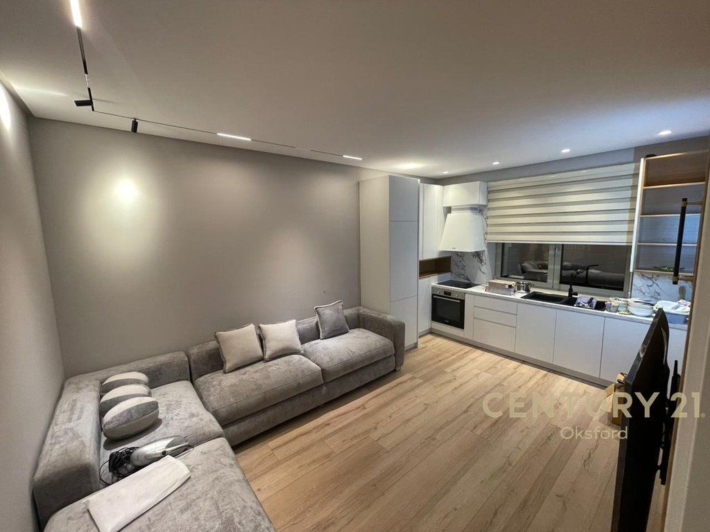 APARTMENT 2+1+2 FOR SALE, VASIL SHANTO NEAR KESH