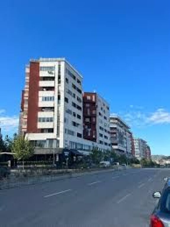 Apartament - Për Qira - Bulevardi Migjeni, Tiranë