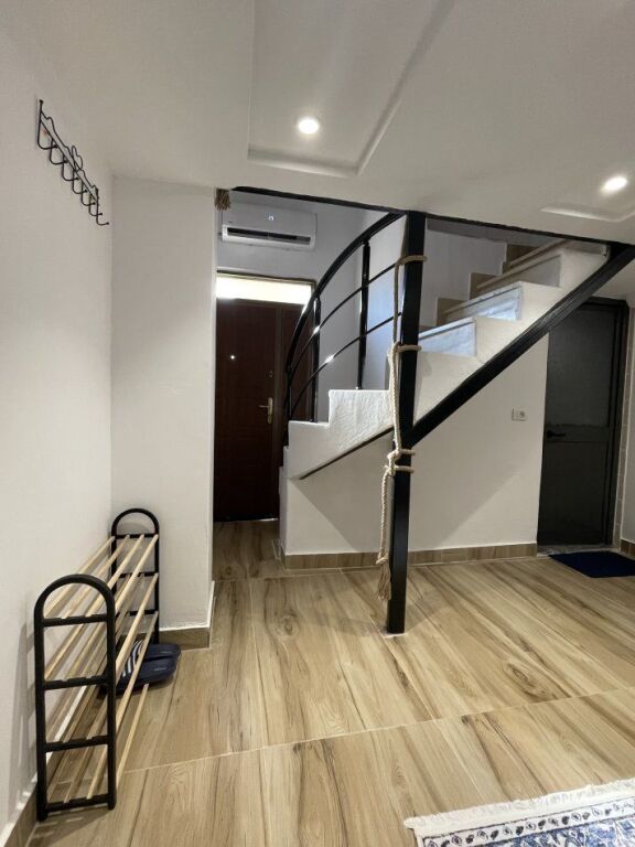 Apartament duplex - 📍Rruga e Durrësit,pranë Mullirit të Vjetër