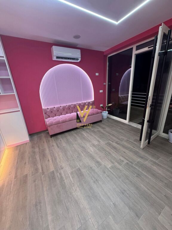 UFFICIO 40 M2 IN AFFITTO DA TOM DOSHI, SHKOZE 35.000 LEKE