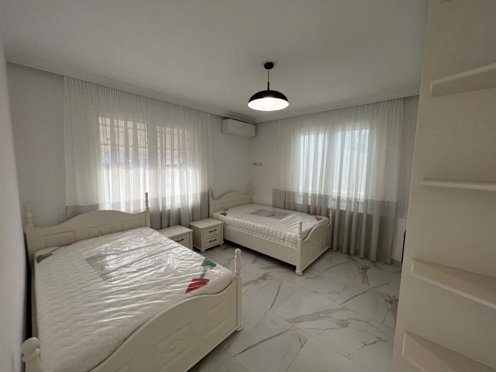 Apartment 2+1+2 at Willson Square
