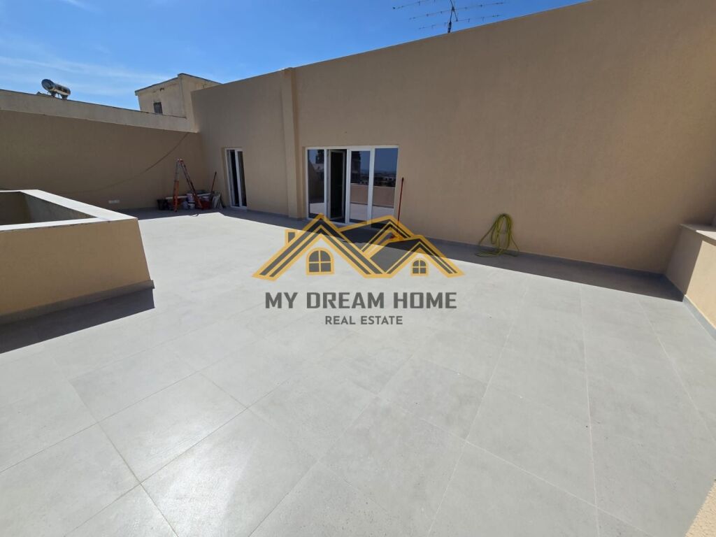 APARTMENT FOR SALE WITH SEA VIEW AT KAVAJES ROCK!