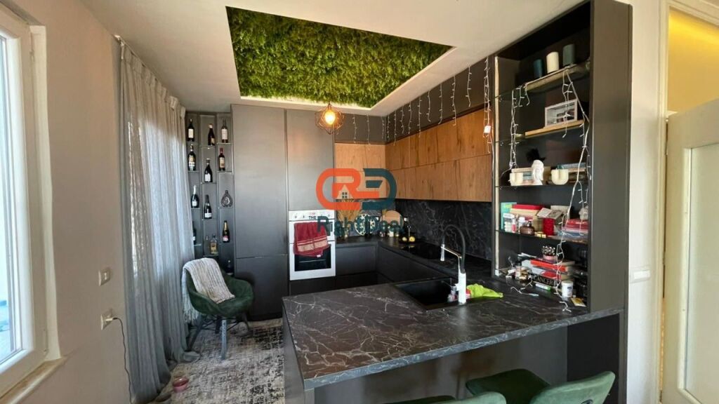 At the Botanical Garden, Super Apartment 2+1+2 for Sale, With Free View From Tirana!