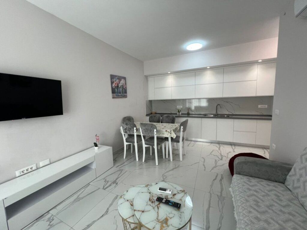 Tirane, rent 2+1 Apartment, 110 m². Price 750 € (Aviation Field. Dafinave Street)