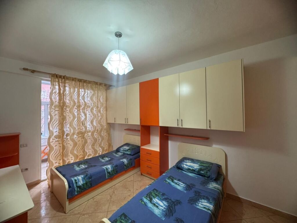 Affittasi appartamento 2+1 + balcone – Astir !!