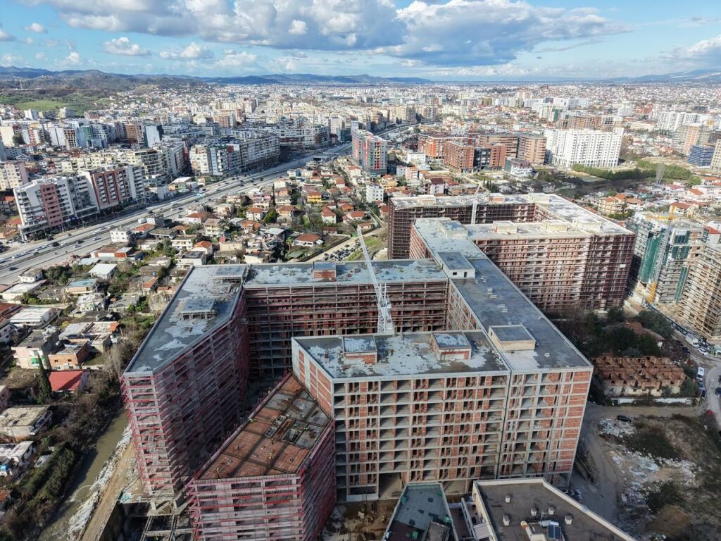 ‼️OKAZION‼️APARTAMENT 2+1 PER SHITJE PERBALLE DELIJORGJIT