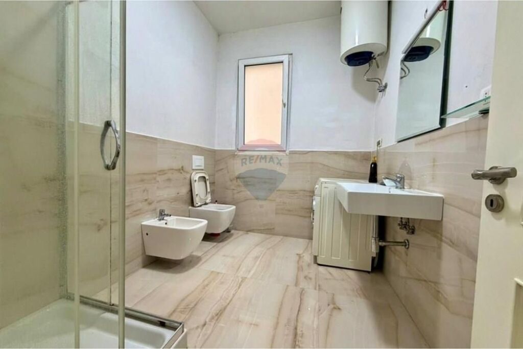 Private house - For Rent - Shefqet Kuka Street, Tirana