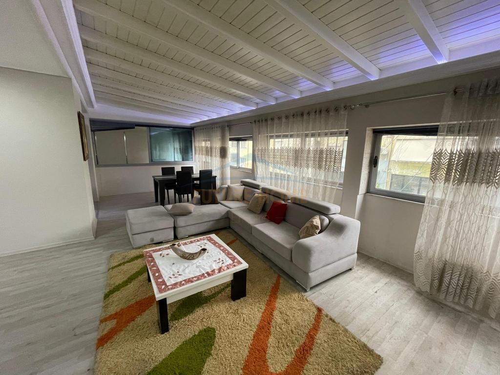 VENDO, APPARTAMENTO 2+1+2+VERANDA, PALAZZO FRECCIA