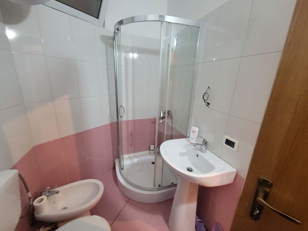 Apartament 2+1+2 per shitje Durres Plazhi