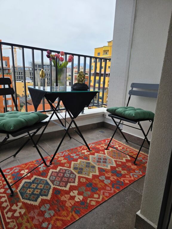 🏡 Jepet me qira apartament 1+1 📍 Tek 21 Dhjetori💰 850 € / muaj