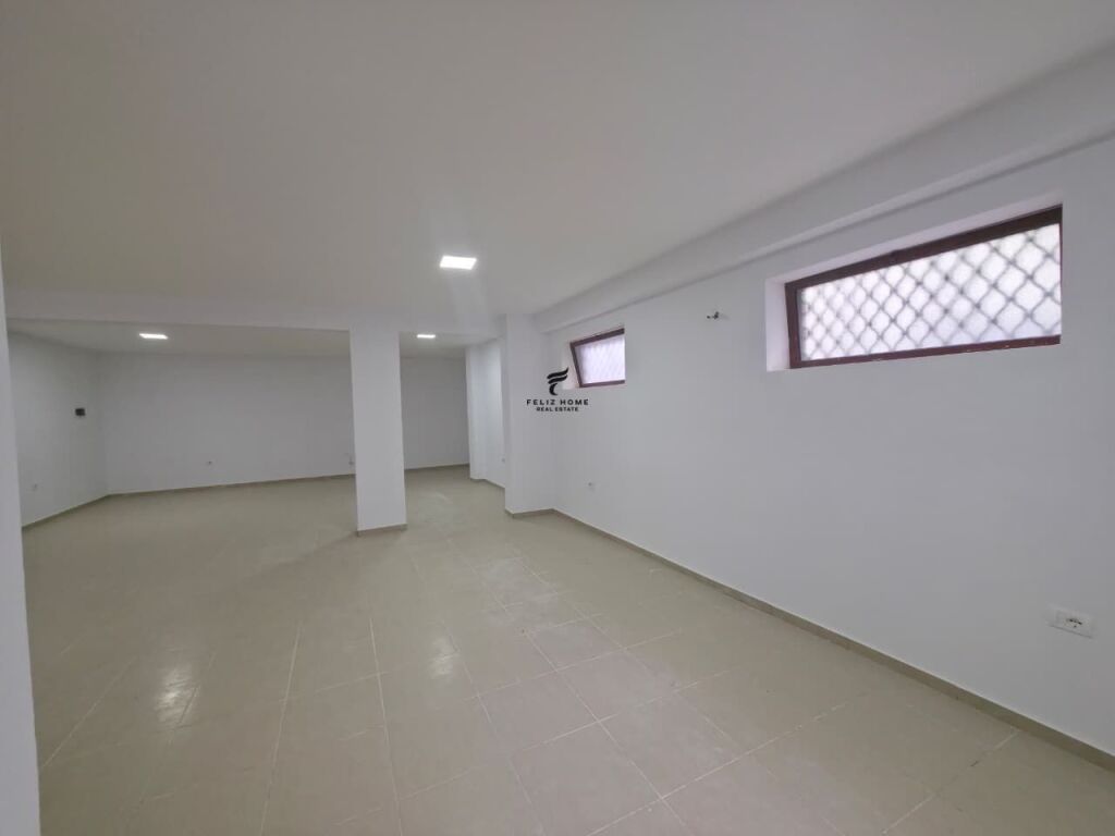 DYQAN ME QERA 90 M2 KOPSHTI BOTANIK 90.000 LEKE