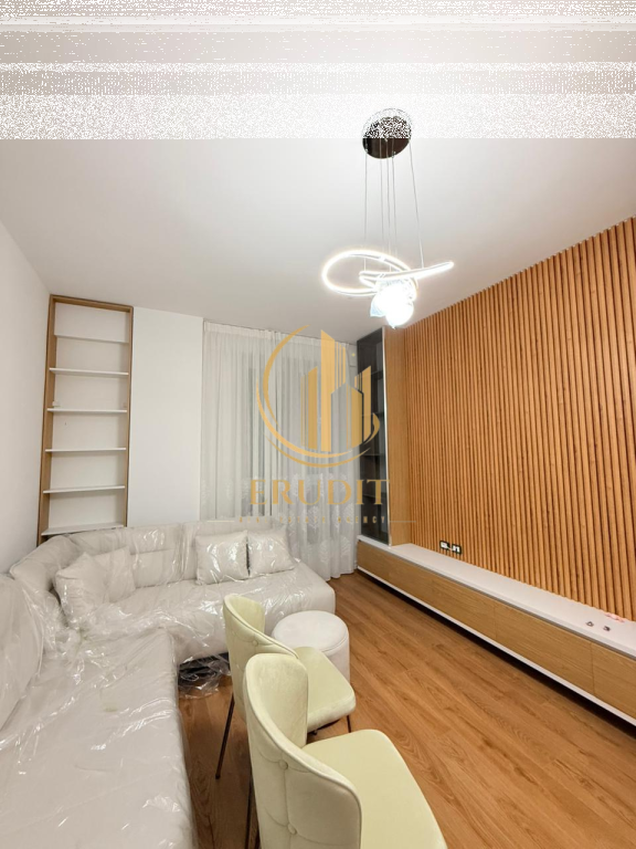Apartment for rent in the Komuna e Parisit area.
