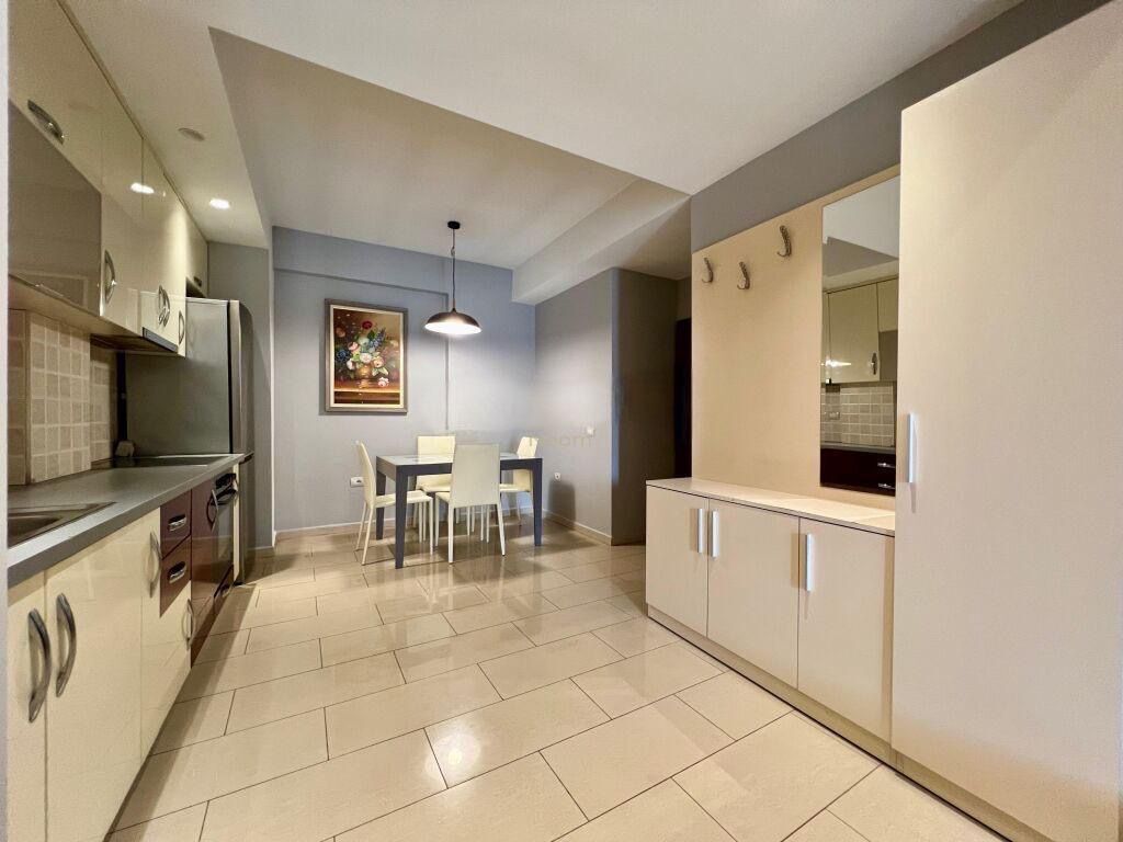 Apartament 2+1 per shitje, Komuna e Parisit
