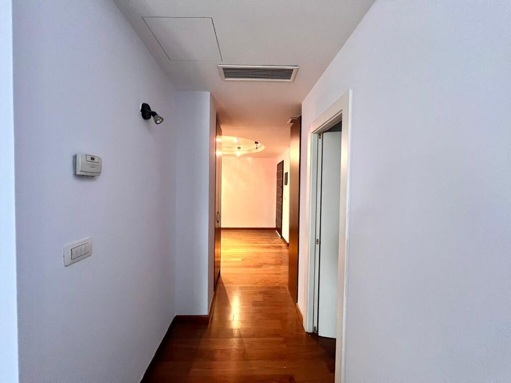 In Affitto: Duplex &amp; Verande Giganti + 2 Posti Auto 📍Via Elbasanit - Mulino || 4500€/mese