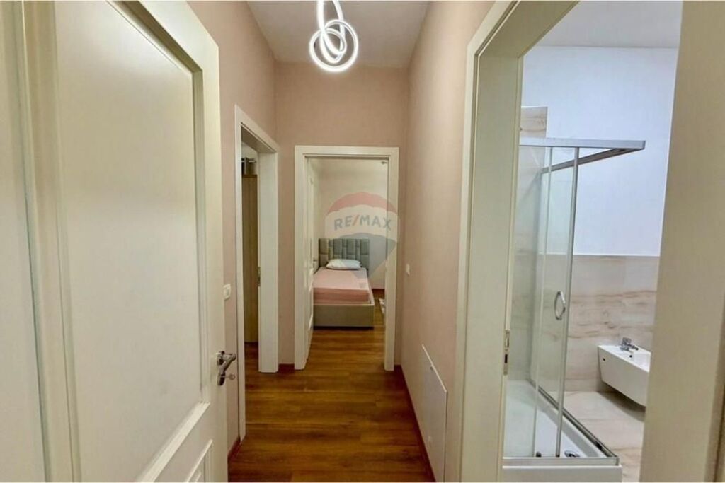 Private house - For Rent - Shefqet Kuka Street, Tirana