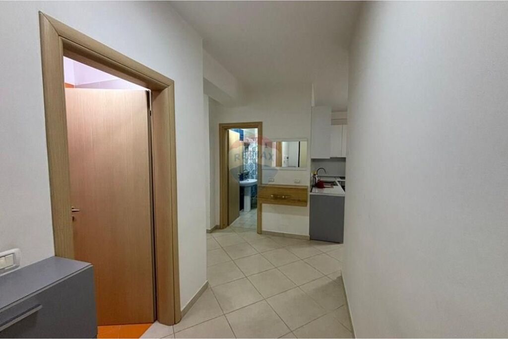 🏡 APARTMENT 2+1+2 FOR RENT – INDEPENDENCE SQUARE, VLORA