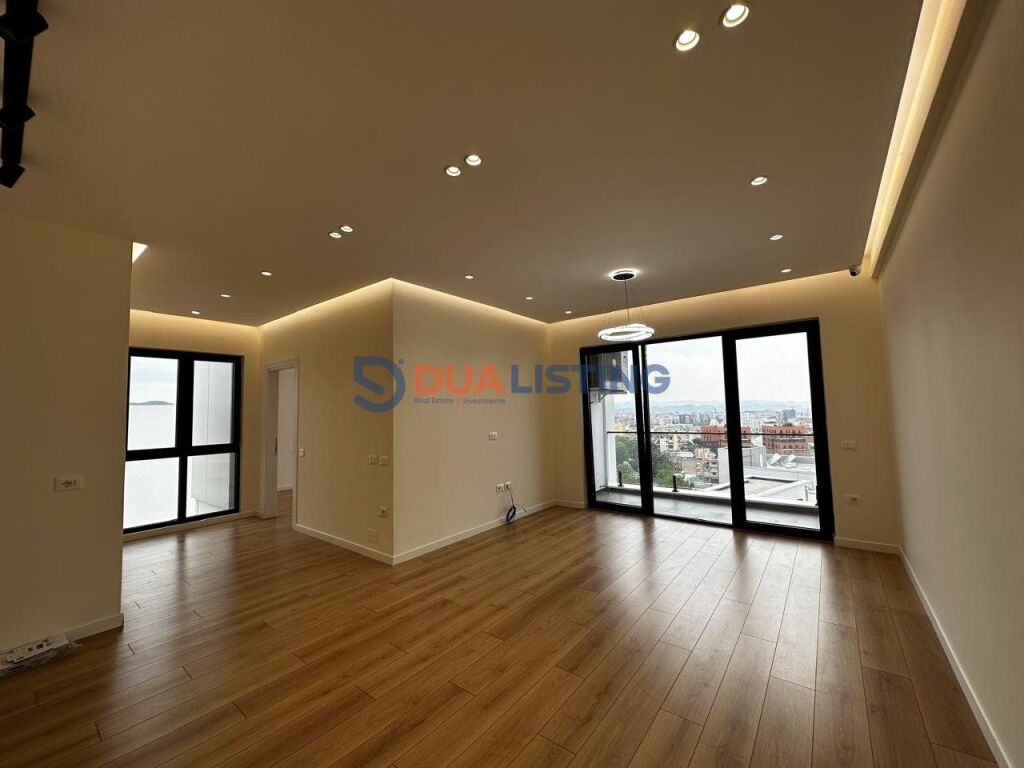 We offer ideal office space for rent in the Arlis Complex, Rruga e Dibrës 📍
