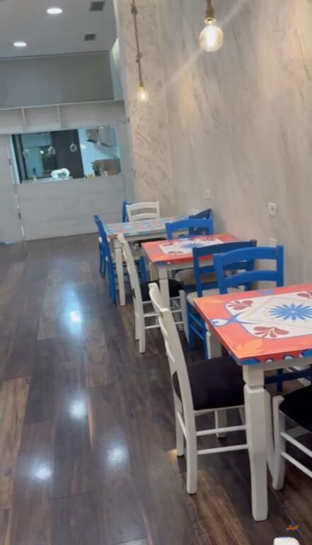 LOCALE COMMERCIALE IN AFFITTO 86M2 "PIAZZA WILLSON" 1400 EURO