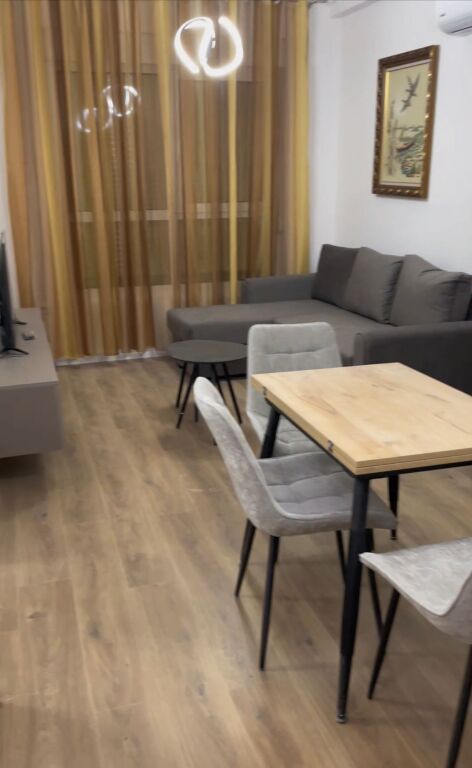 Appartamento 1+1 in affitto appena arredato alla residenza Kadiu, Ali Demi!