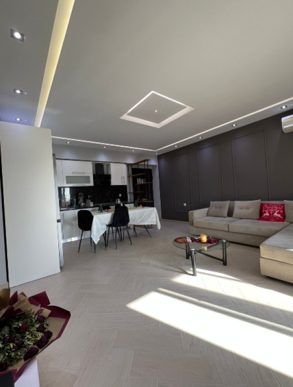🏠 Apartment 2+1 for Rent – Dritan Hoxha Street  