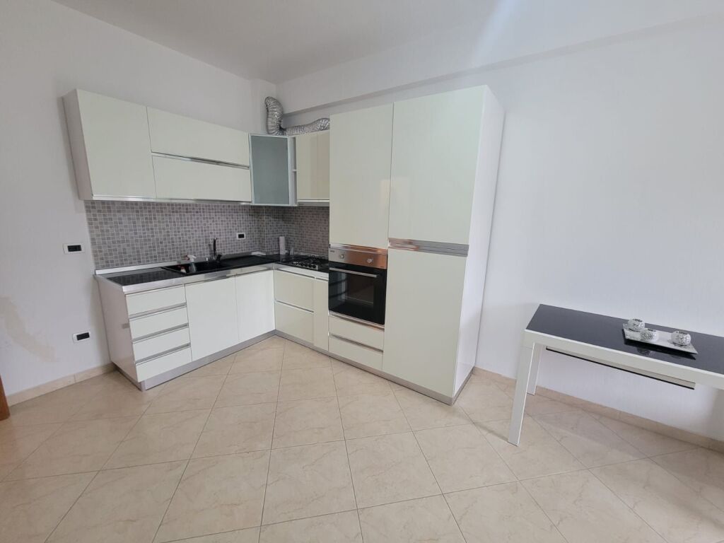 Apartament 2+1 për shitje ne durres