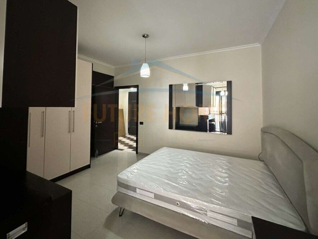 Qera, Apartament 2+1, Unaza e Re !!