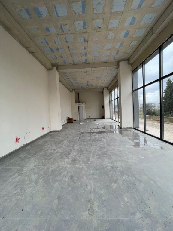 DYQAN ME QERA 101 M2 KAMEZ 1.000 EURO