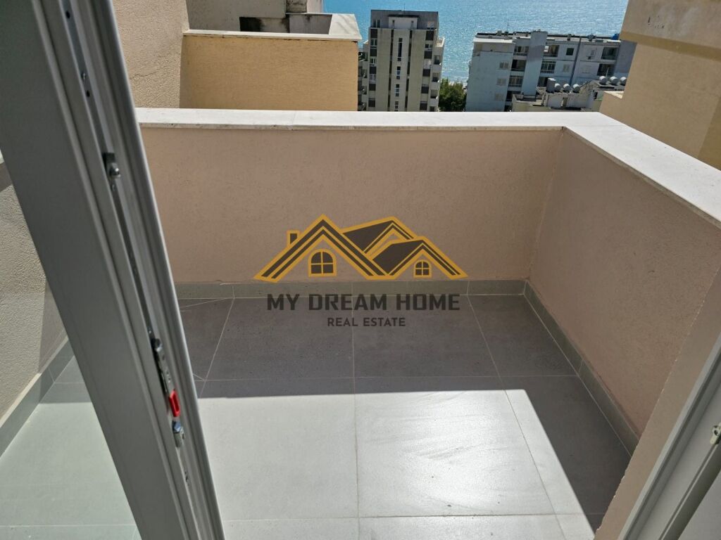 APARTMENT FOR SALE WITH SEA VIEW AT KAVAJES ROCK!