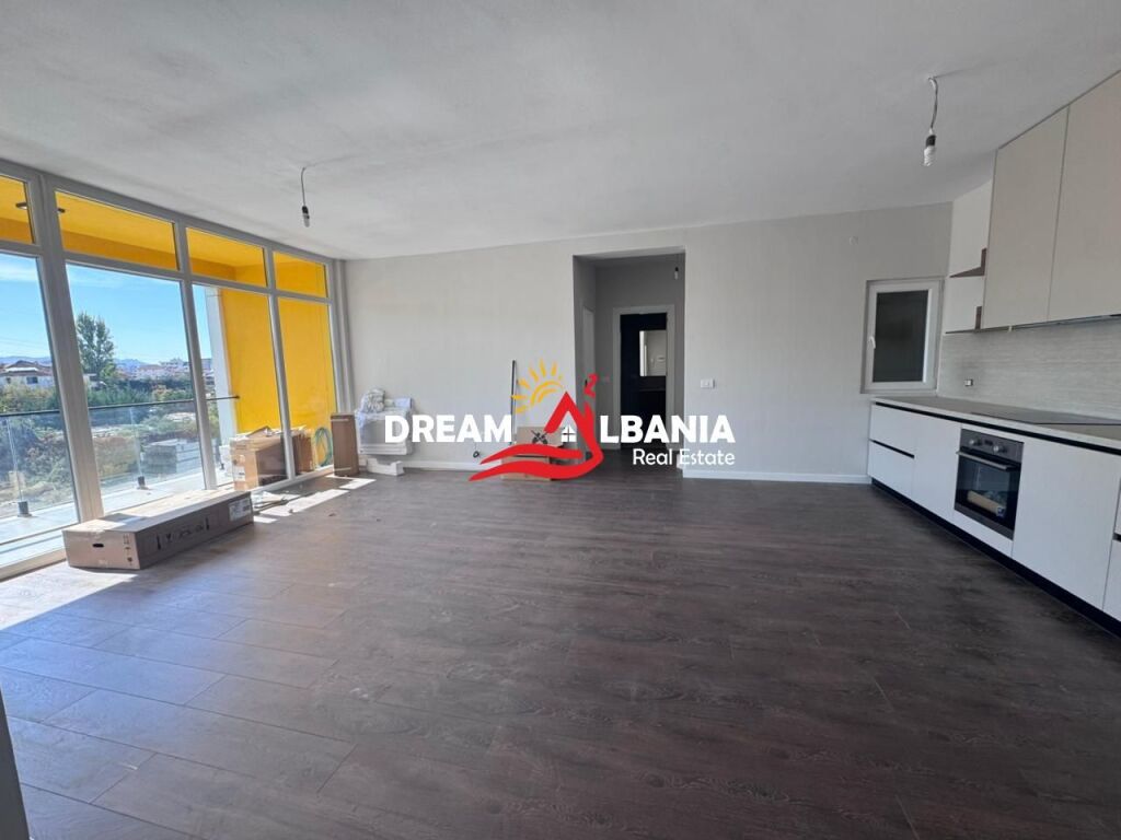 Jepen me qera 2 apartamente 2+1 ne fund te Bulevardit te Ri (ID 42215471)